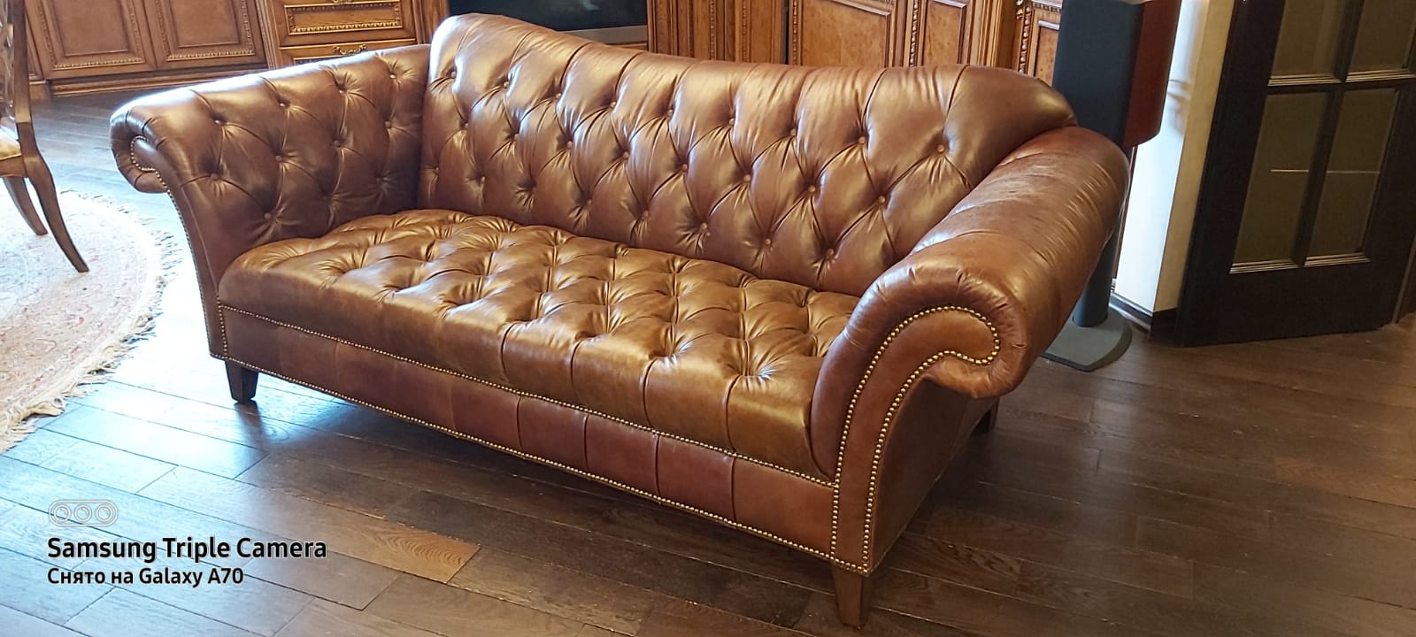 Перетяжка дивана. Невский проспект